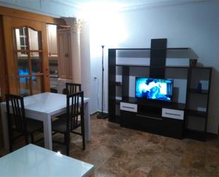 Living room of Flat for sale in Andújar  with Air Conditioner, Heating and Parquet flooring