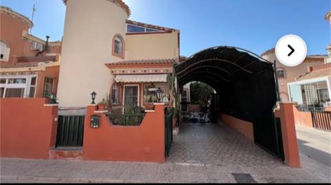 Casa o xalet en venda a Calle Niágara, Playa Flamenca, Alicante - imatge 2 Foto 2 de Casa o xalet en venda a Calle Niágara, Playa Flamenca, Alicante