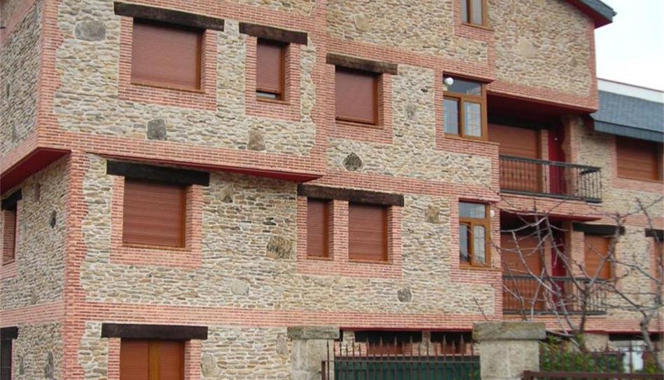 Foto 1 de Piso en venta en Paseo de Los Resecos, 28, Arenas de San Pedro, Ávila