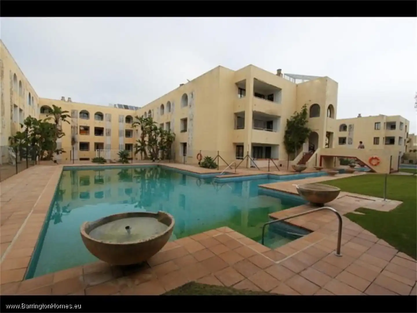 Oficina en venta en Calle de los Sargentos, San Roque Pueblo Piscina de Oficina en venta en San Roque