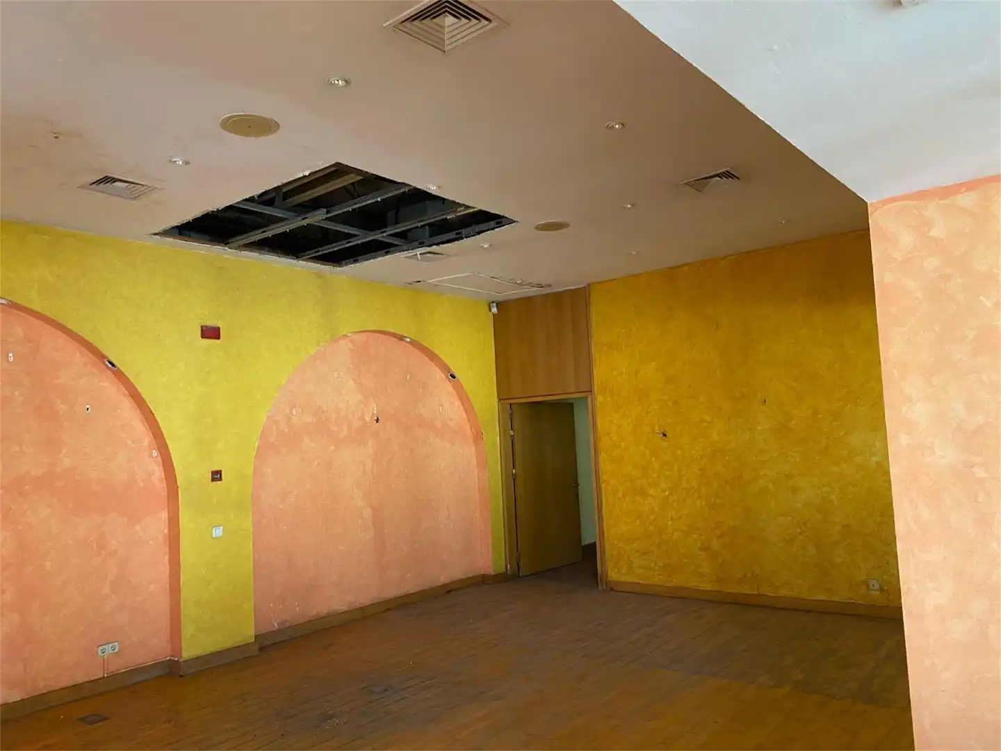 Oficina en venta en Calle de los Sargentos, San Roque Pueblo Oficina en venta en San Roque