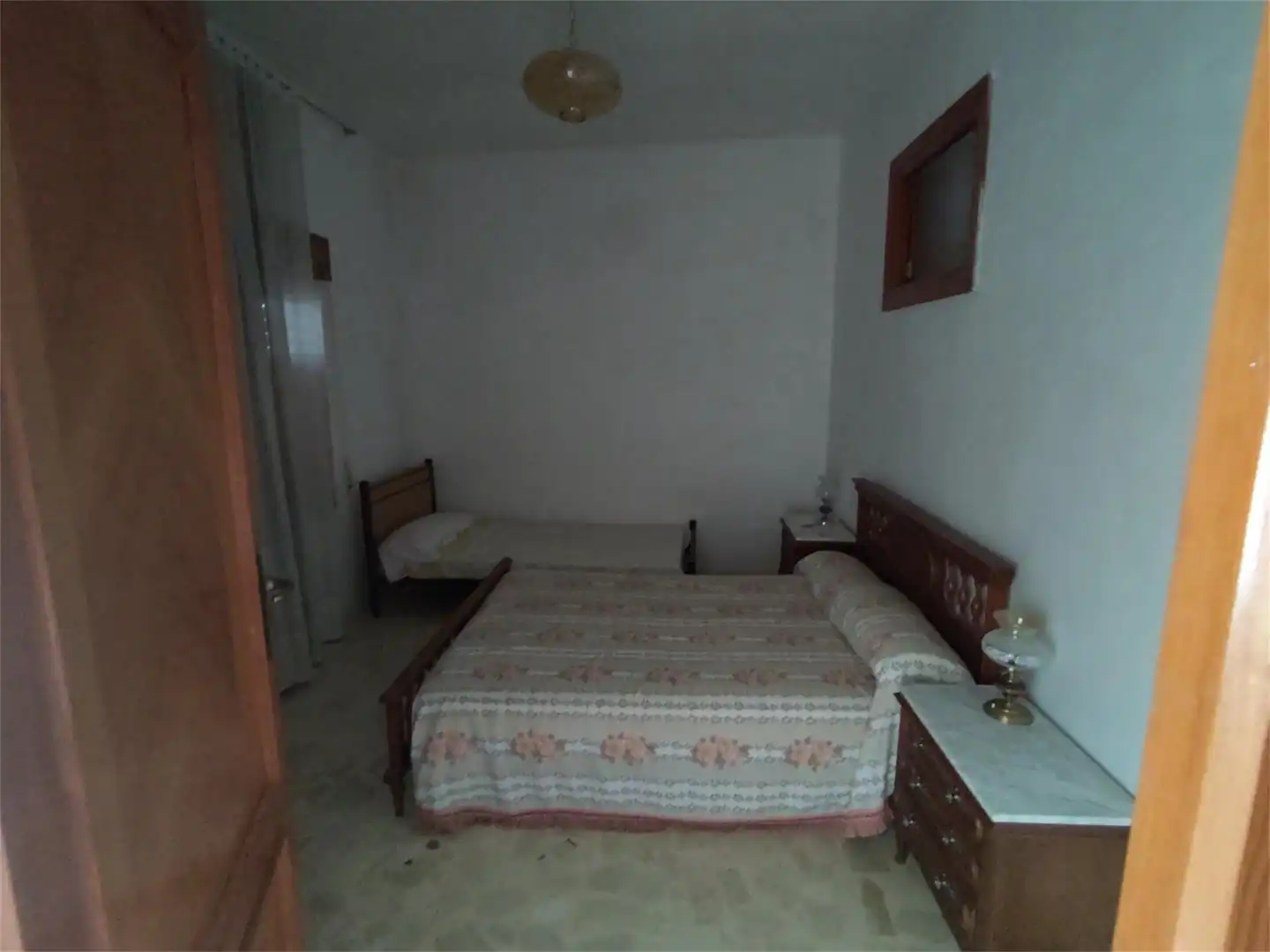 Habitación de Casa adosada en venta en Villagarcía del Llano con Amueblado y Balcón