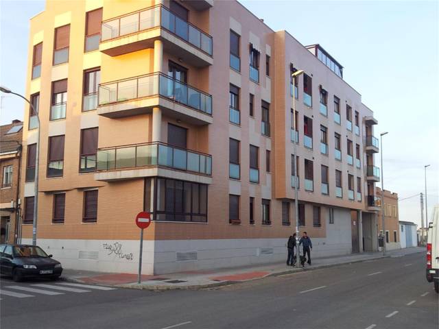 Apartamento en Alquiler en Calle Hernán Cortés,  d