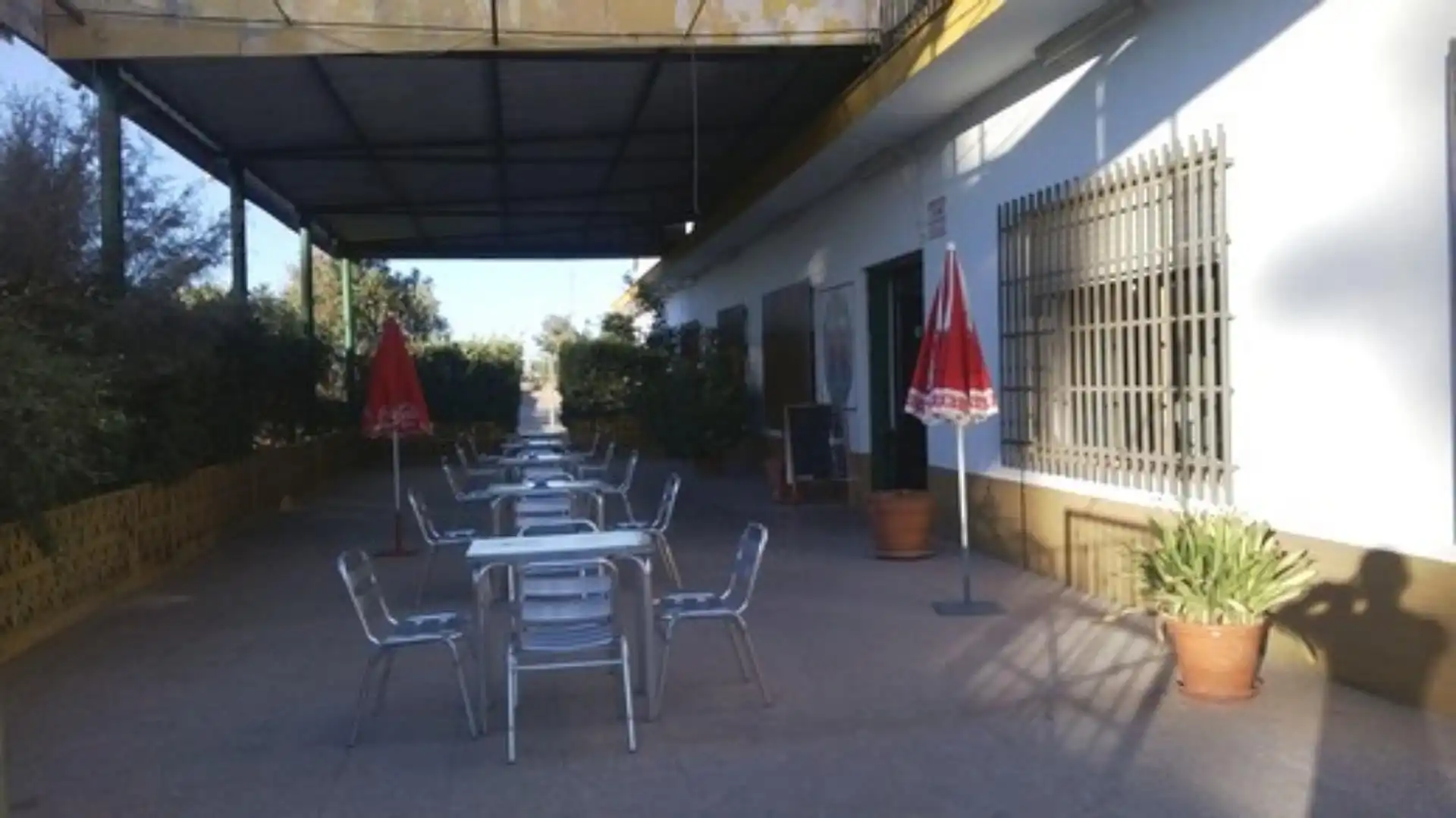Local en venta en Camino de Villegas, Paradas Local en venta en Paradas con Aire acondicionado y Calefacción