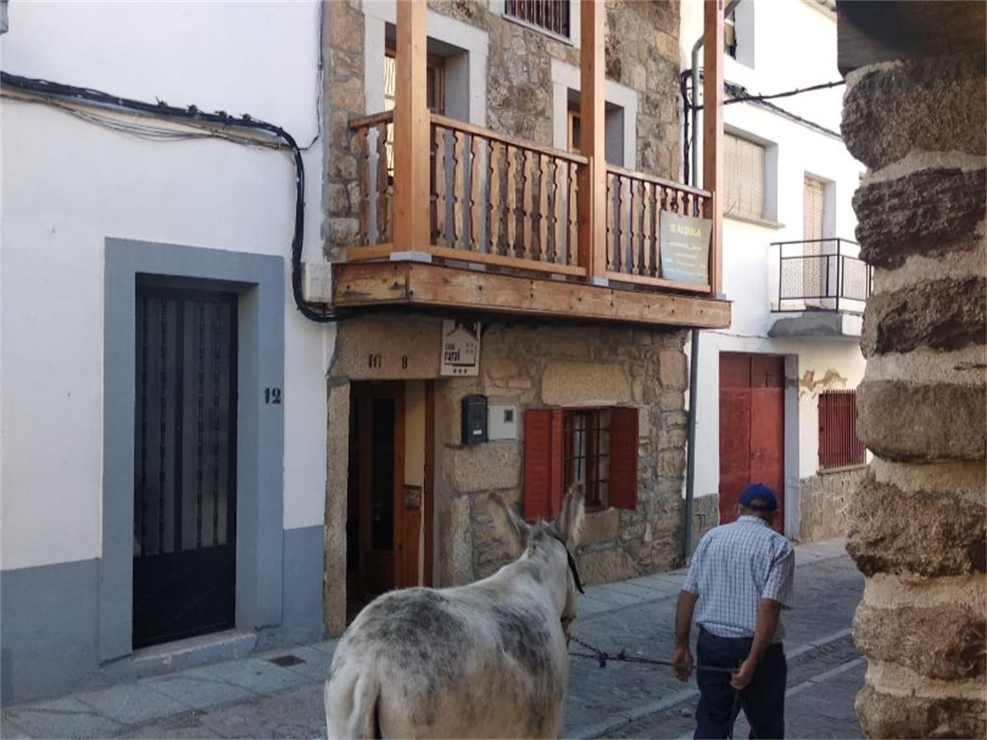 Single-family semi-detached for sale in Calle Mayor, 10, Bohoyo