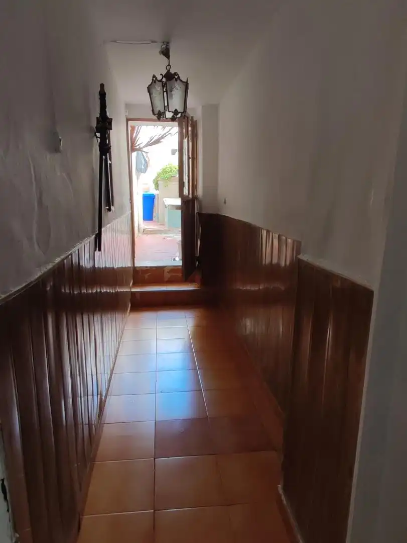 Casa adosada en venta en Calle Megías, 22, Loja