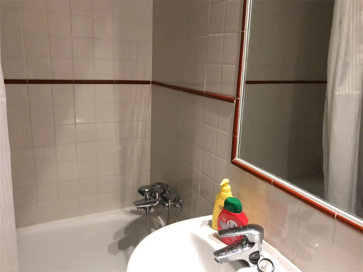 Flat for sale in Residencial La Entrada, Punta Prima Bathroom of Flat for sale in Torrevieja with Air Conditioner, Heating and Private garden