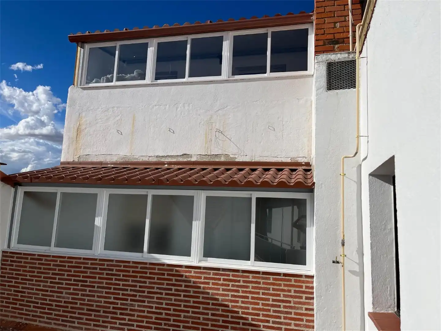 Pis de lloguer a Calle de las Nieves, San Lorenzo - San Marcos Vista exterior de Pis de lloguer en Segovia Capital amb Terrassa i Balcó