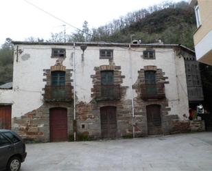 Vista exterior de Casa o xalet en venda en Navia de Suarna amb Jardí privat i Balcó