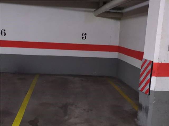 Garaje en Venta en Calle Paloma en Pajarillos Bajos