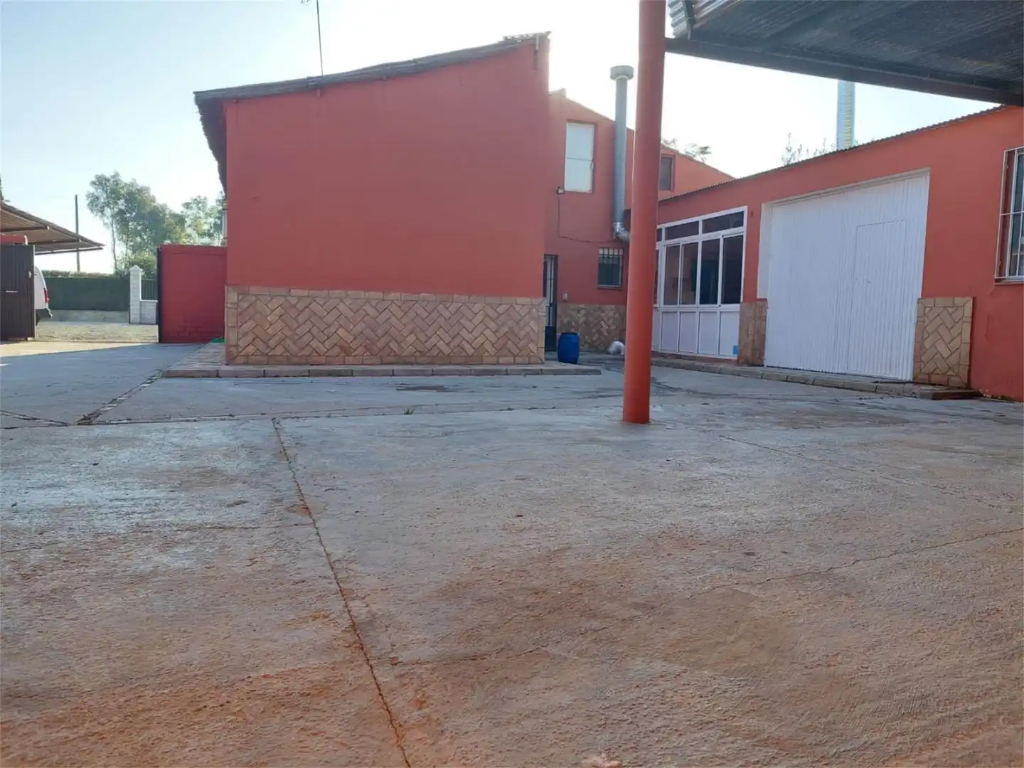 Finca rústica en venda a Avenida de Sevilla, Los Palacios y Villafranca Aparcament de Finca rústica en venda en Los Palacios y Villafranca amb Aire condicionat, Calefacció i Jardí privat