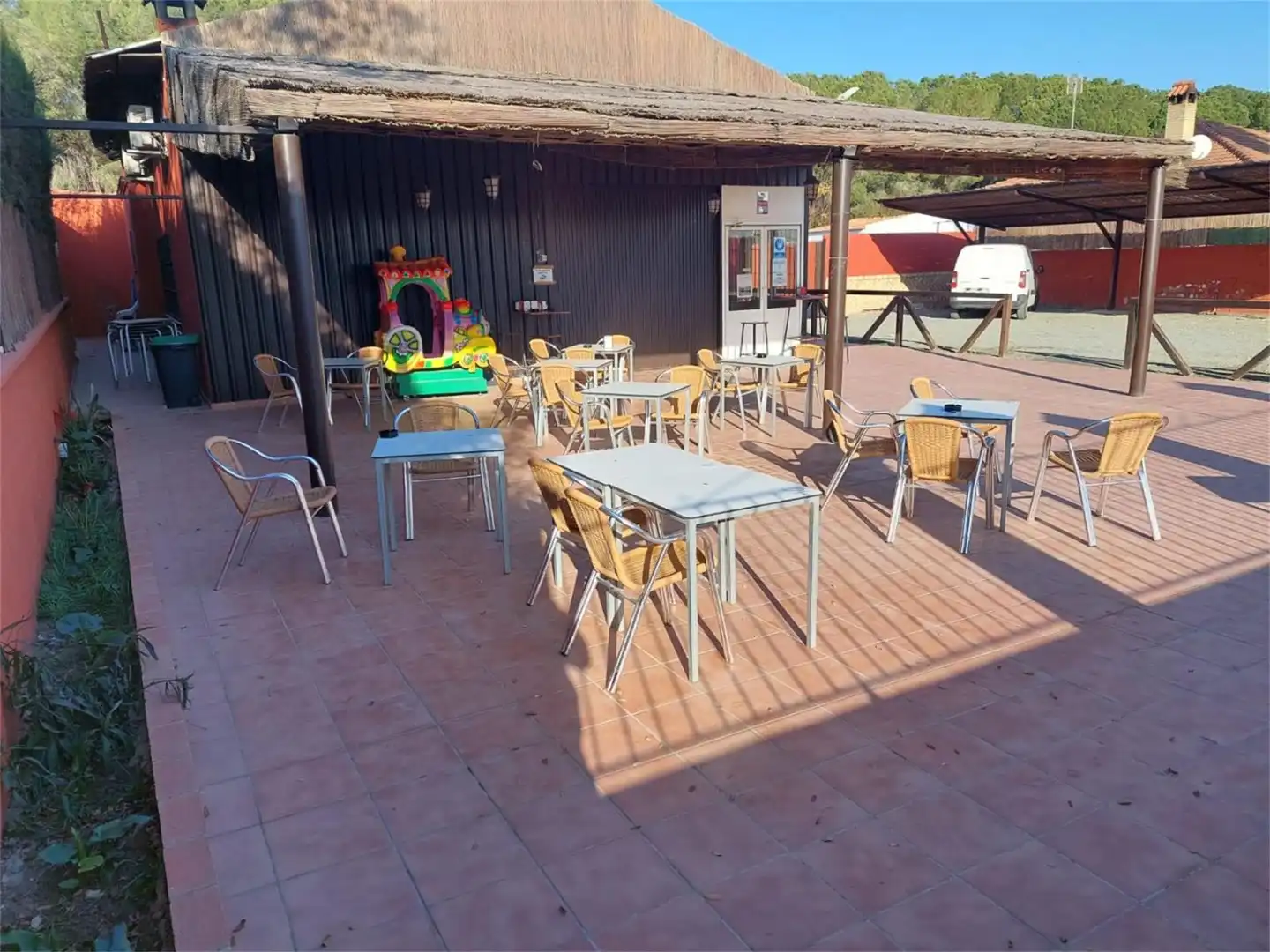 Finca rústica en venda a Avenida de Sevilla, Los Palacios y Villafranca Terrassa de Finca rústica en venda en Los Palacios y Villafranca amb Aire condicionat, Calefacció i Jardí privat