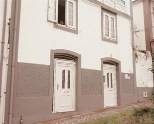 Vista exterior de Casa o xalet en venda en Corcubión amb Calefacció, Jardí privat i Terrassa