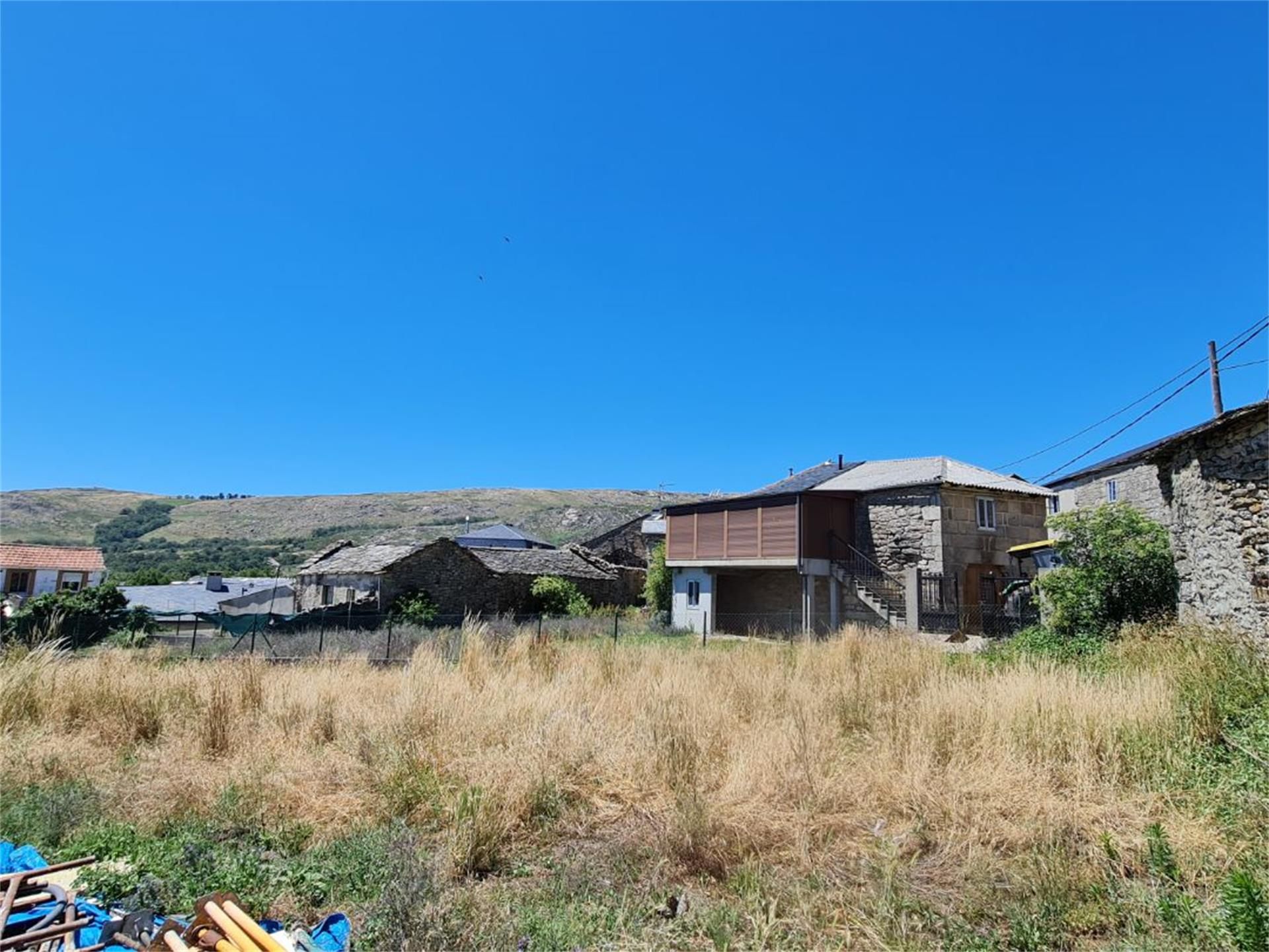 Country house for sale in Hermisende  with Private garden, Terrace and Furnished