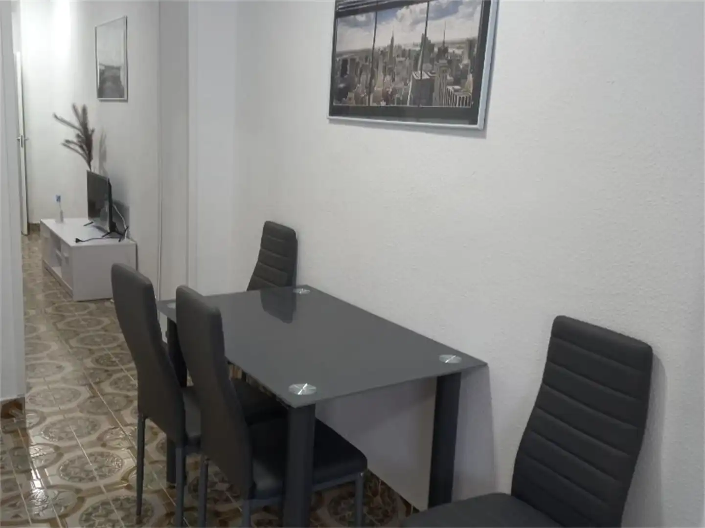 Piso de alquiler en Plaza Cruz Rueda, San Felipe - El Almendral - La Merced Comedor de Piso de alquiler en Jaén Capital