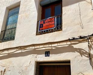 Vista exterior de Casa o xalet en venda en Villar del Arzobispo amb Terrassa i Balcó