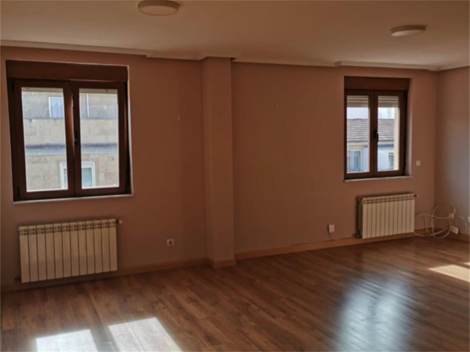 Living room of Flat to rent in Salamanca Capital  with Heating and Parquet flooring