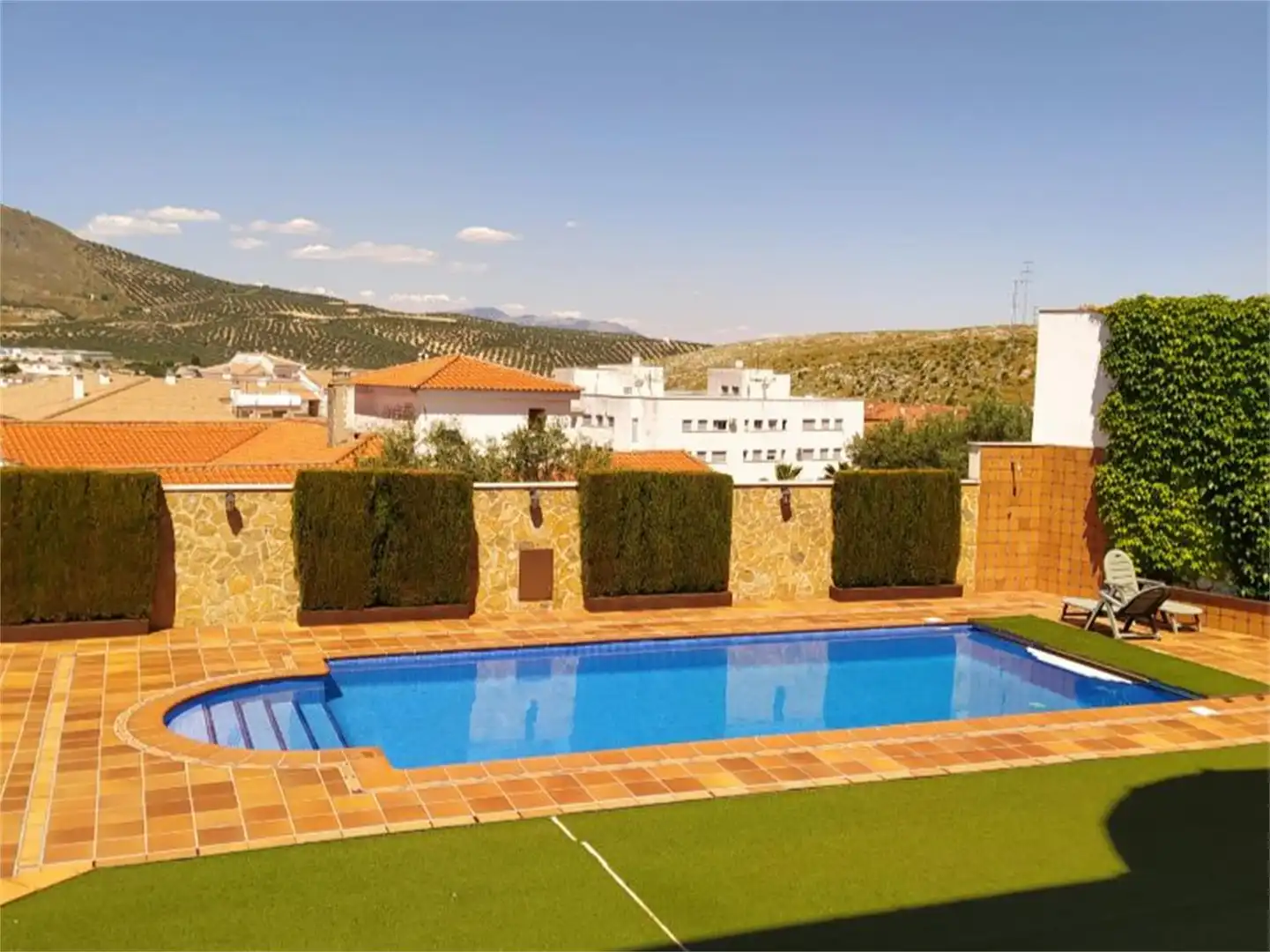 Casa o xalet en venda a Calle Geranios, Loja Piscina de Casa o xalet en venda en Loja amb Aire condicionat, Calefacció i Jardí privat