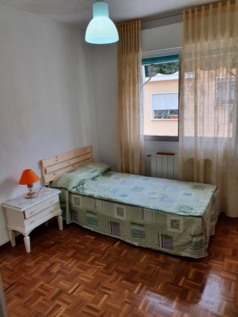 Pis per a compartir a Calle del Doctor Iglesias Fernández, 1, Villaverde Alto Pis per a compartir a Calle del Doctor Iglesias Fernández, 1, Villaverde Alto