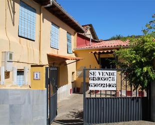 Vista exterior de Casa adosada en venda en La Ercina 