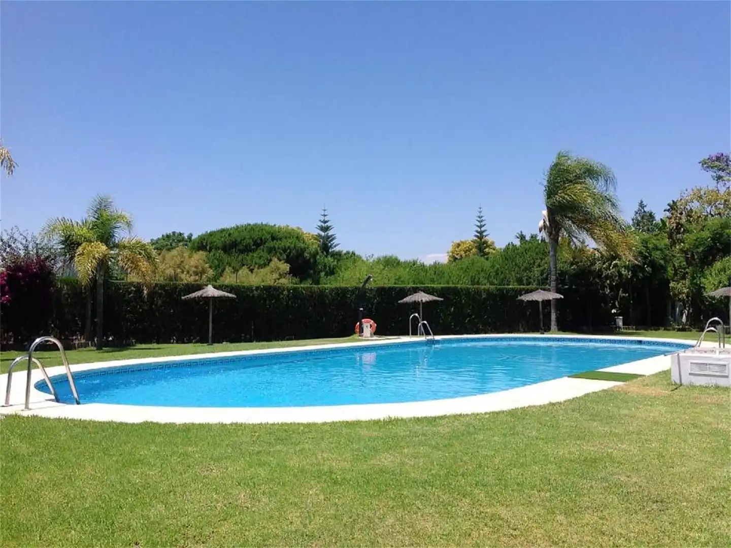 Casa adosada en venta en Avenida Playas de Cartaya, El Rompido Jardín de Casa adosada en venta en El Rompido con Calefacción, Jardín privado y Terraza