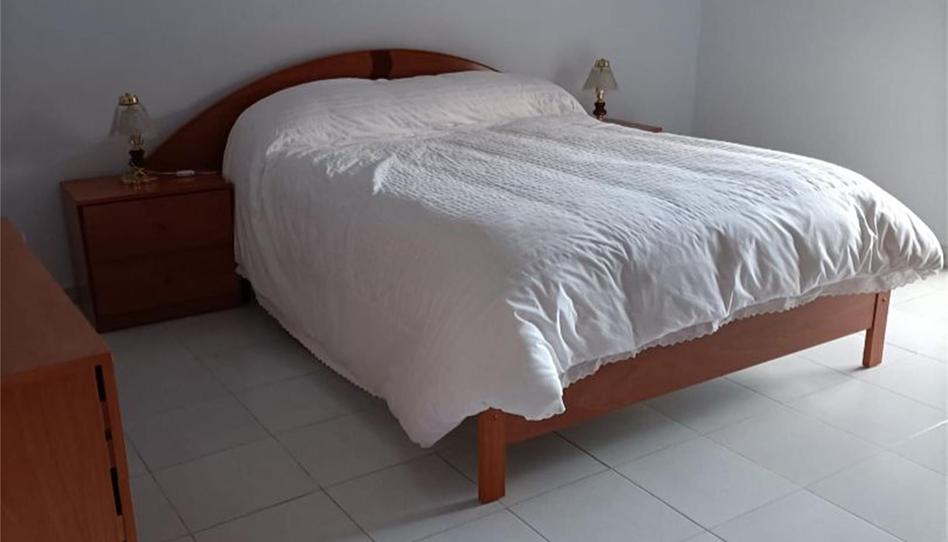 Foto 1 de Casa adosada en venta en Calle Alcalde Linares, Huesa, Jaén