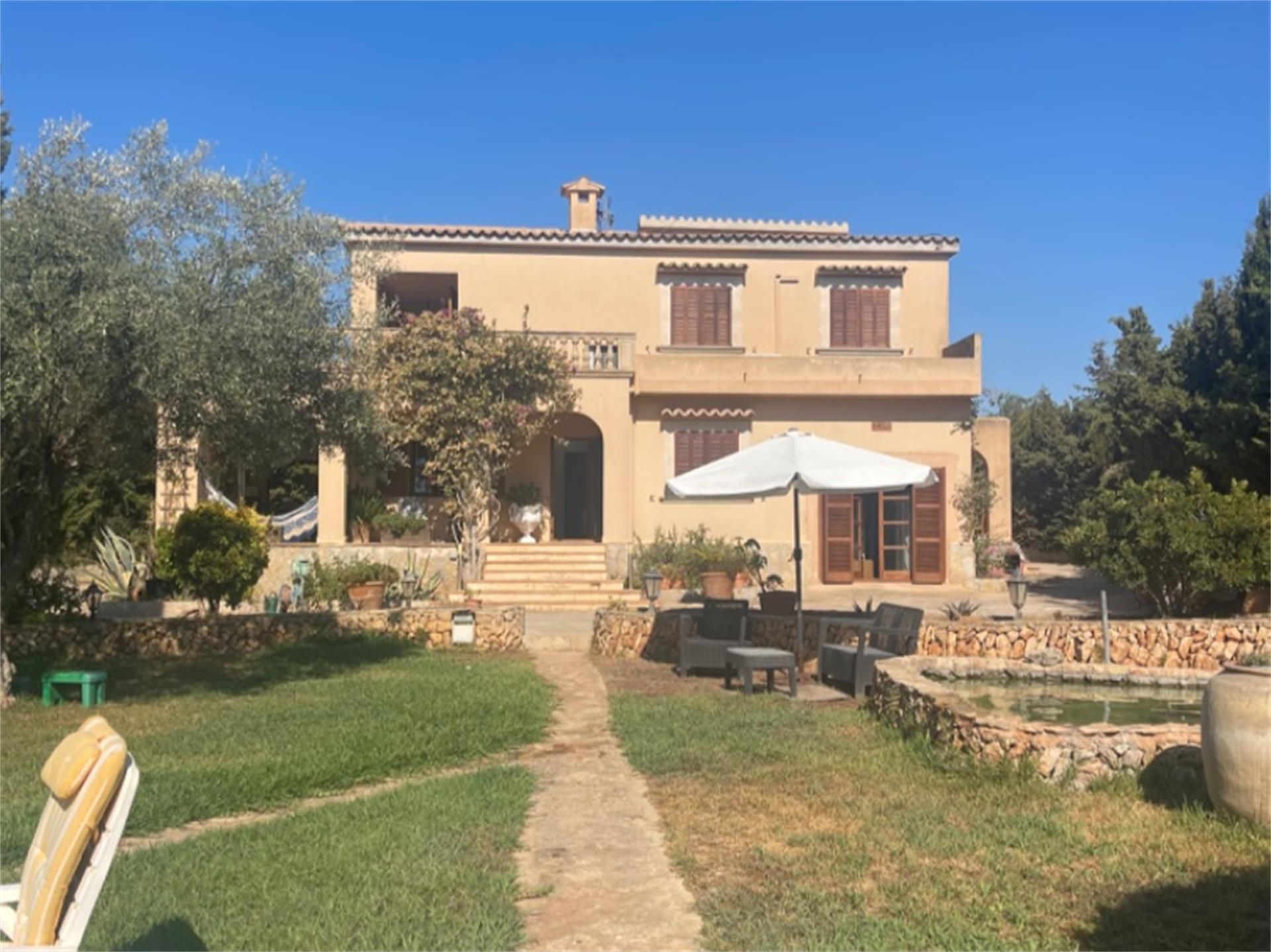 Vista exterior de Casa o xalet en venda en Manacor amb Aire condicionat, Terrassa i Piscina