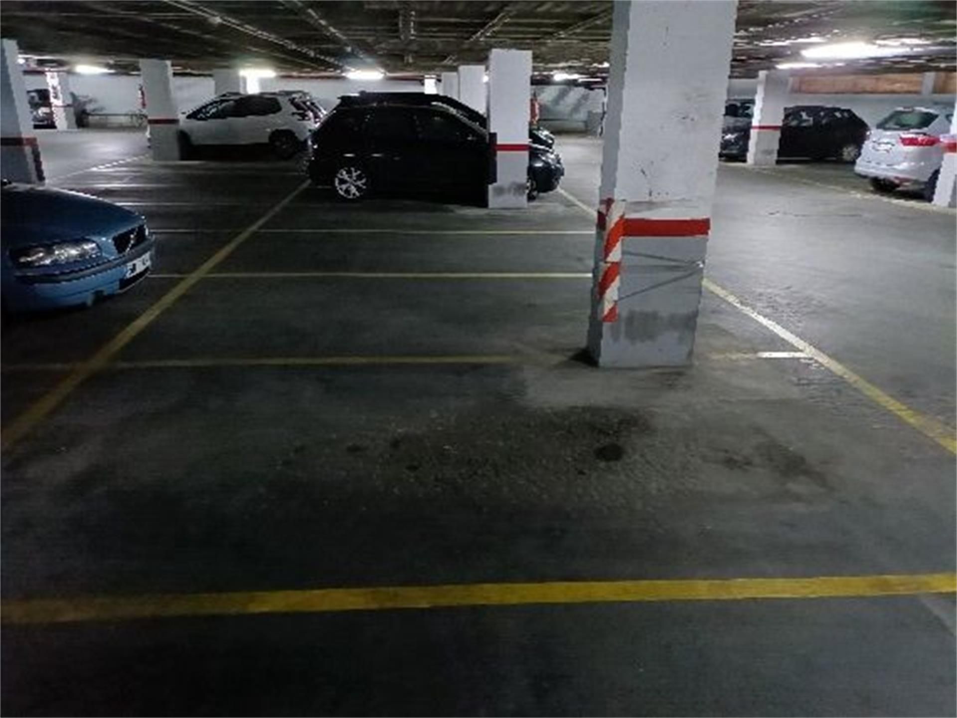Parking of Garage to rent in  Cádiz Capital