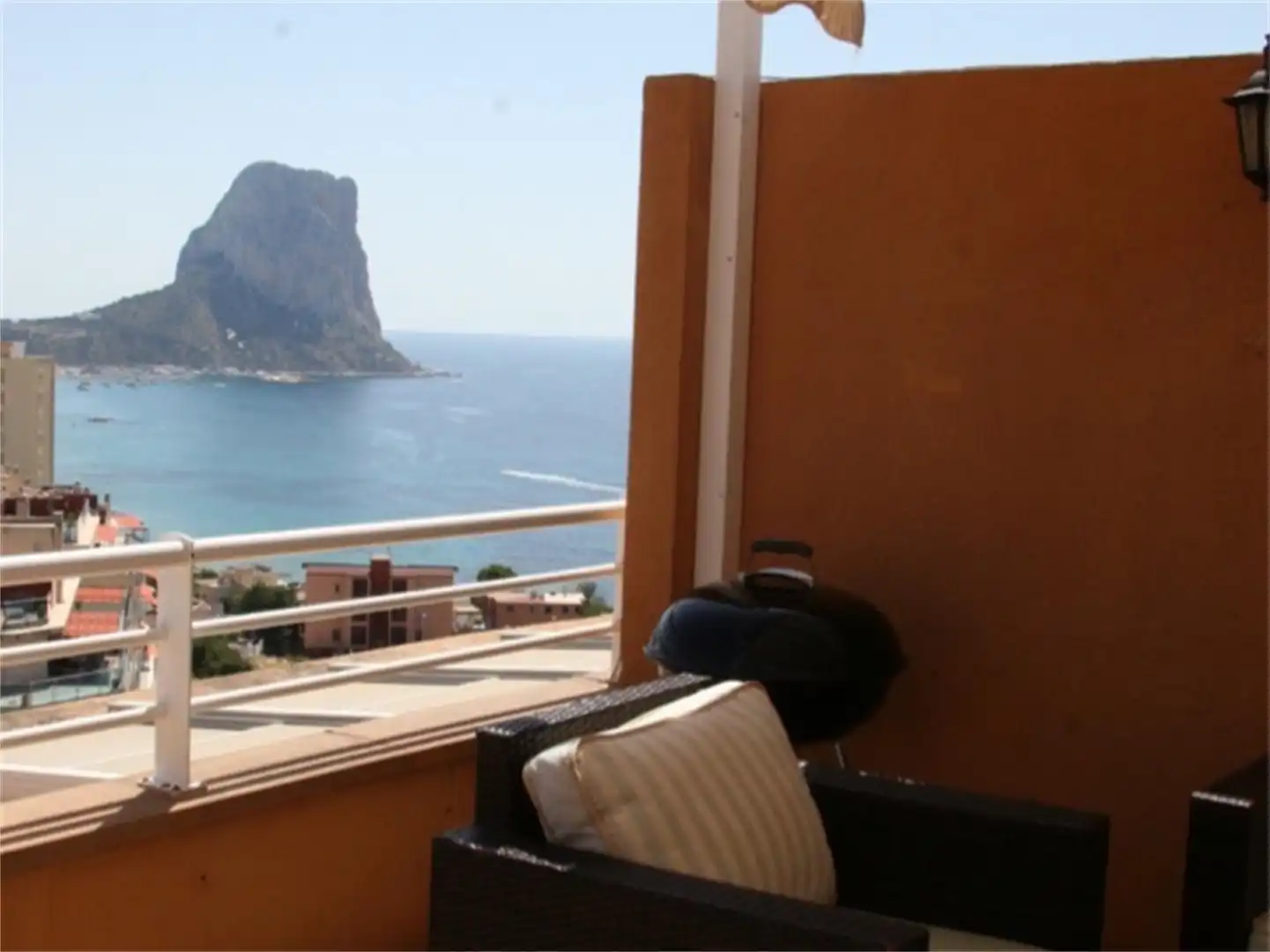 Bedroom of Apartments for sale in Calpe / Calp  with Air Conditioner, Terrace and Furnished