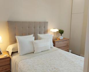 Bedroom of Flat for sale in  Madrid Capital  with Air Conditioner, Heating and Private garden