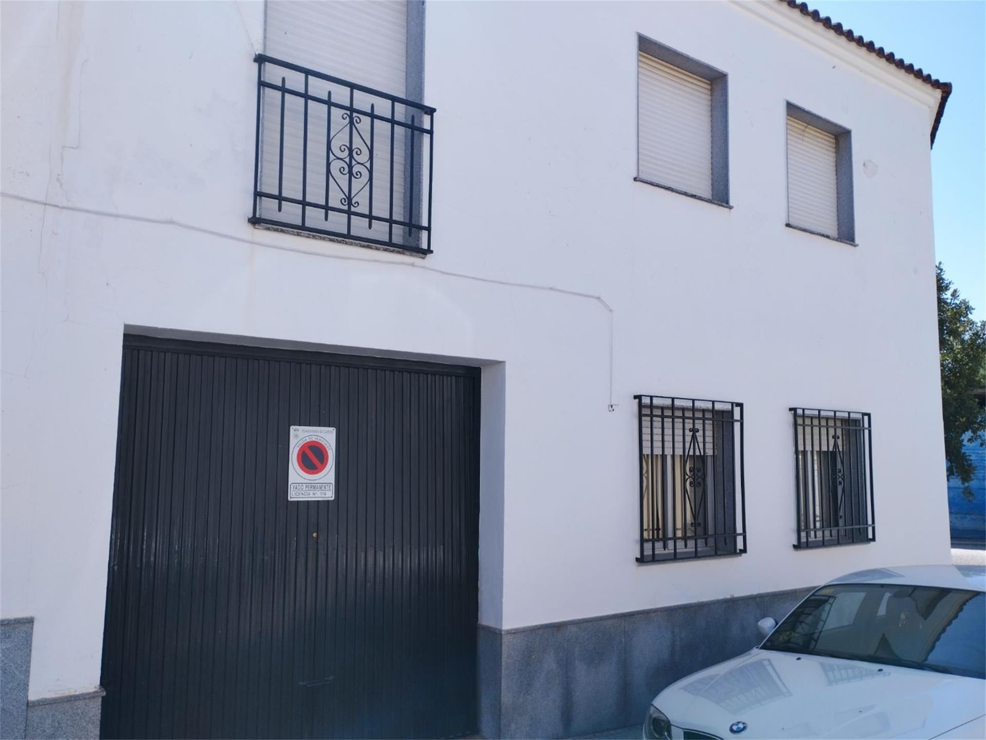 Exterior view of House or chalet for sale in Cardeña  with Air Conditioner, Heating and Furnished