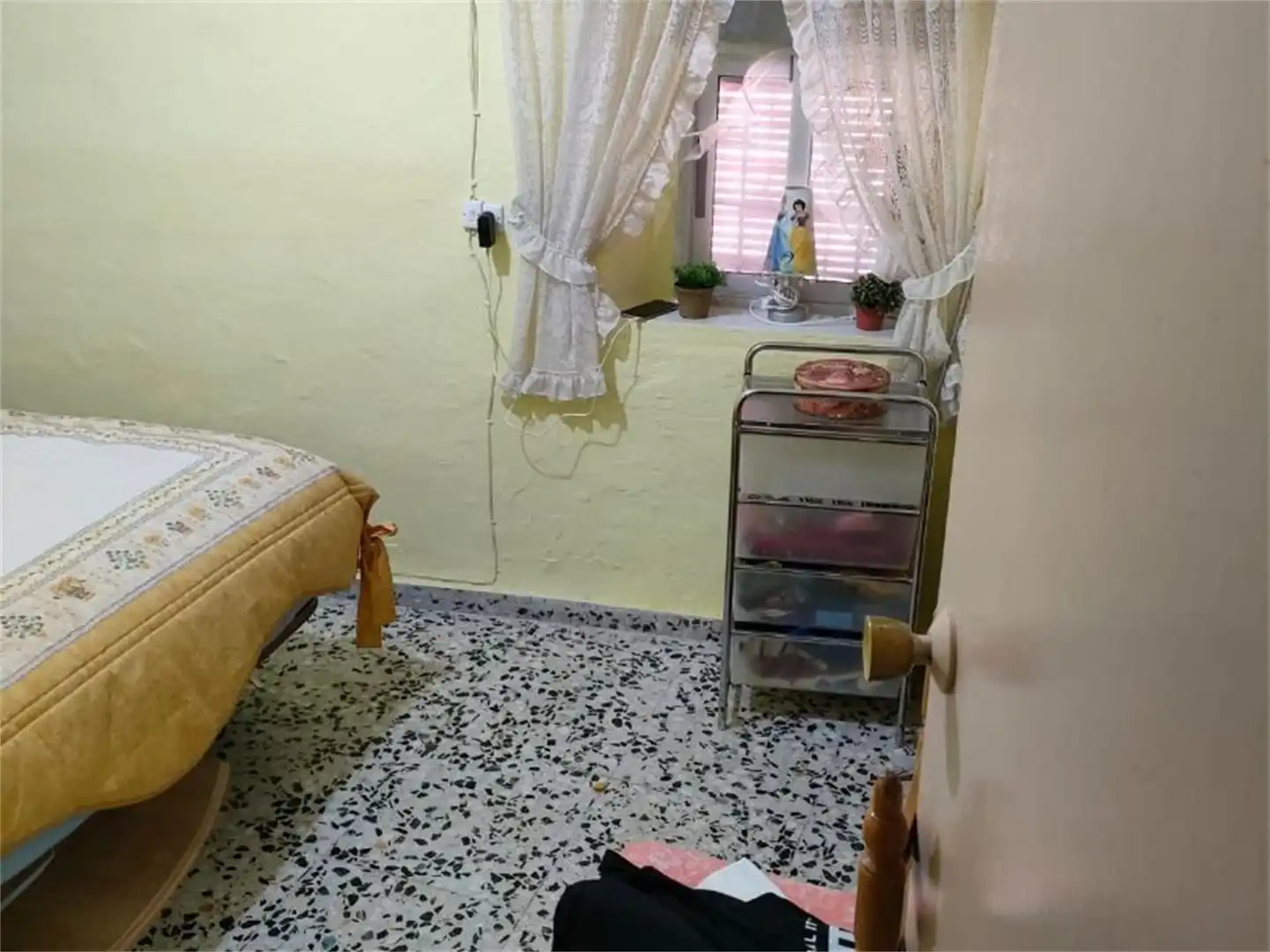 Habitación de Casa adosada en venta en Higueruela