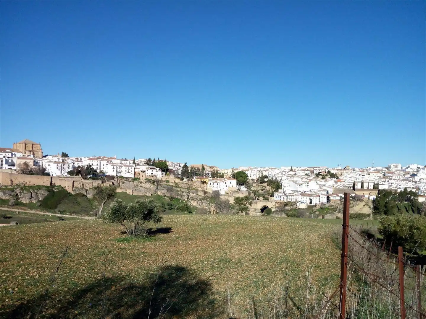 Finca rústica en venda a Calle Virgen de la Paz, Casco Histórico Vista exterior de Finca rústica en venda en Ronda amb Moblat