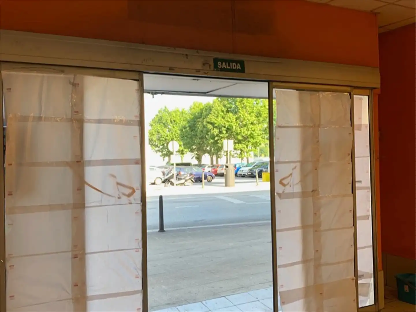 Nave industrial en venta en Calle Ceferino Calderón, Inmobiliaria - Barreda Nave industrial en venta en Torrelavega