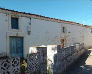 Vista exterior de Casa adosada en venda en Valencia de Alcántara