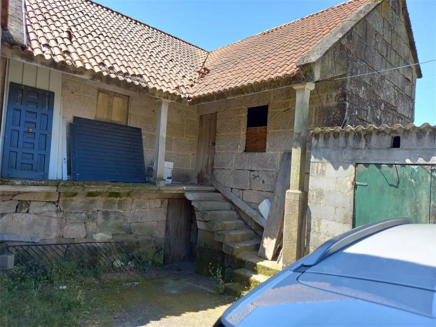 Außenansicht von Wohnung zum Verkauf in Fornelos de Montes mit Balkon