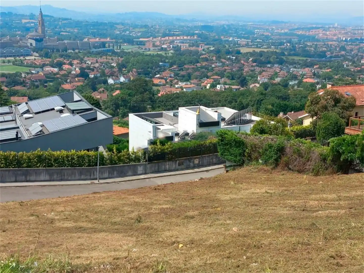 Urbanitzable en venda a Camín de los Álamos, Somió Urbanitzable en venda en Gijón