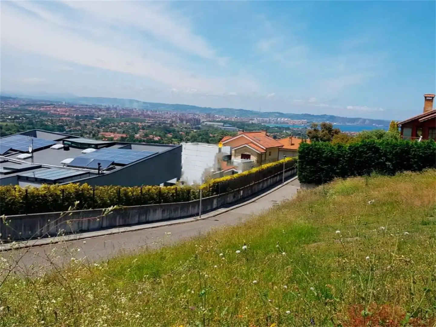 Urbanitzable en venda a Camín de los Álamos, Somió Urbanitzable en venda en Gijón