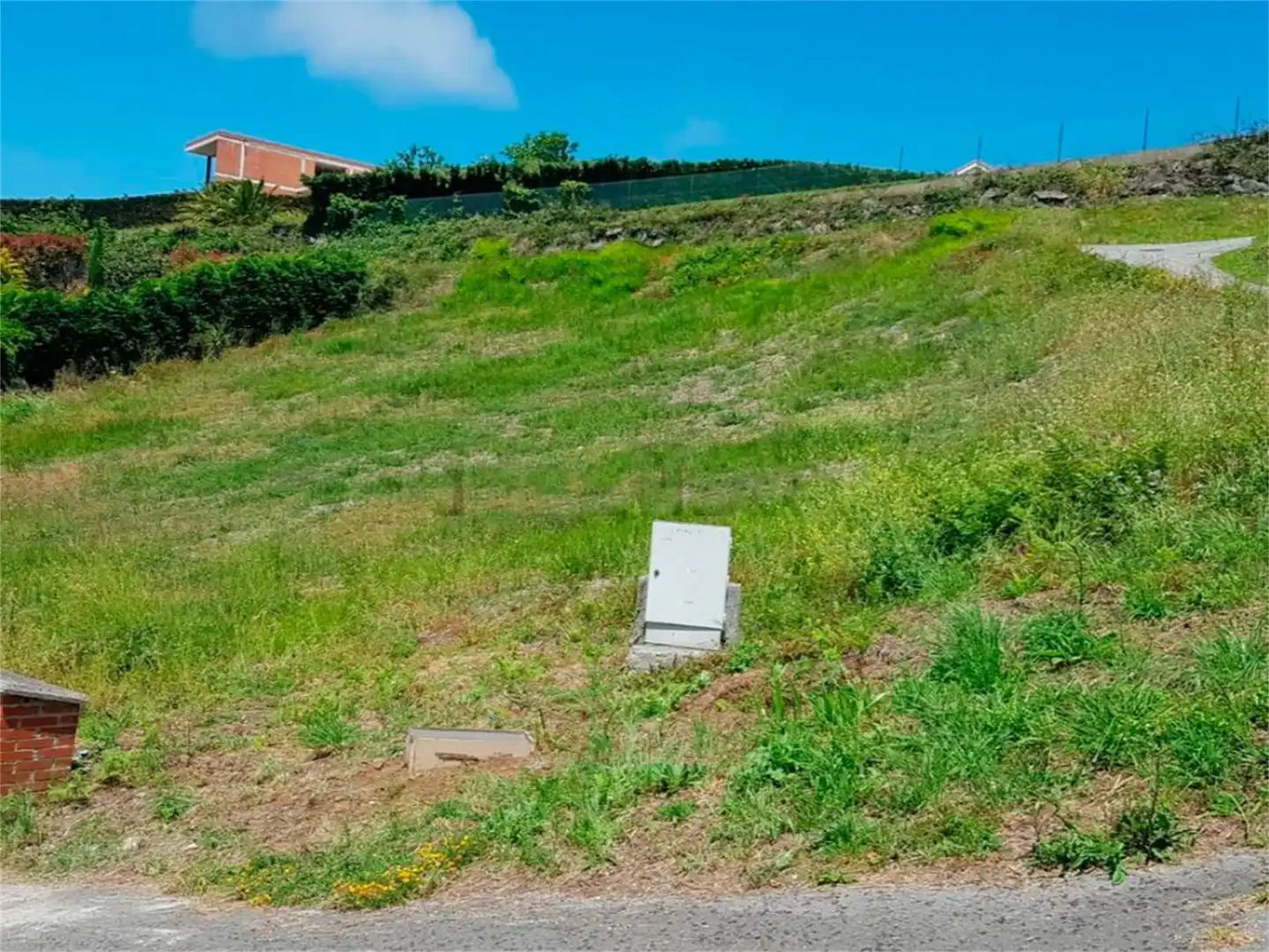 Urbanitzable en venda a Camín de los Álamos, Somió Urbanitzable en venda en Gijón