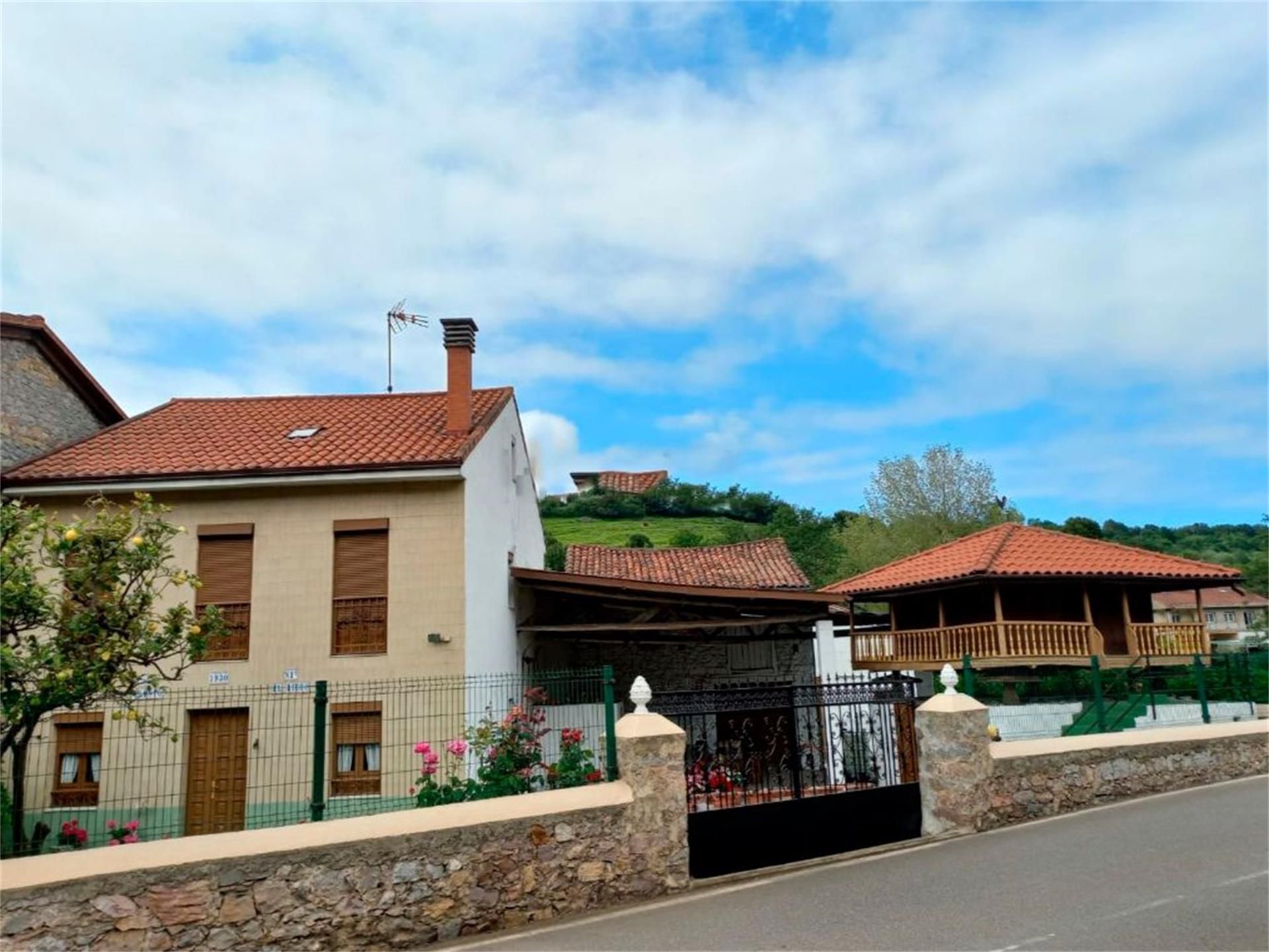 Vista exterior de Casa o xalet en venda en Carreño