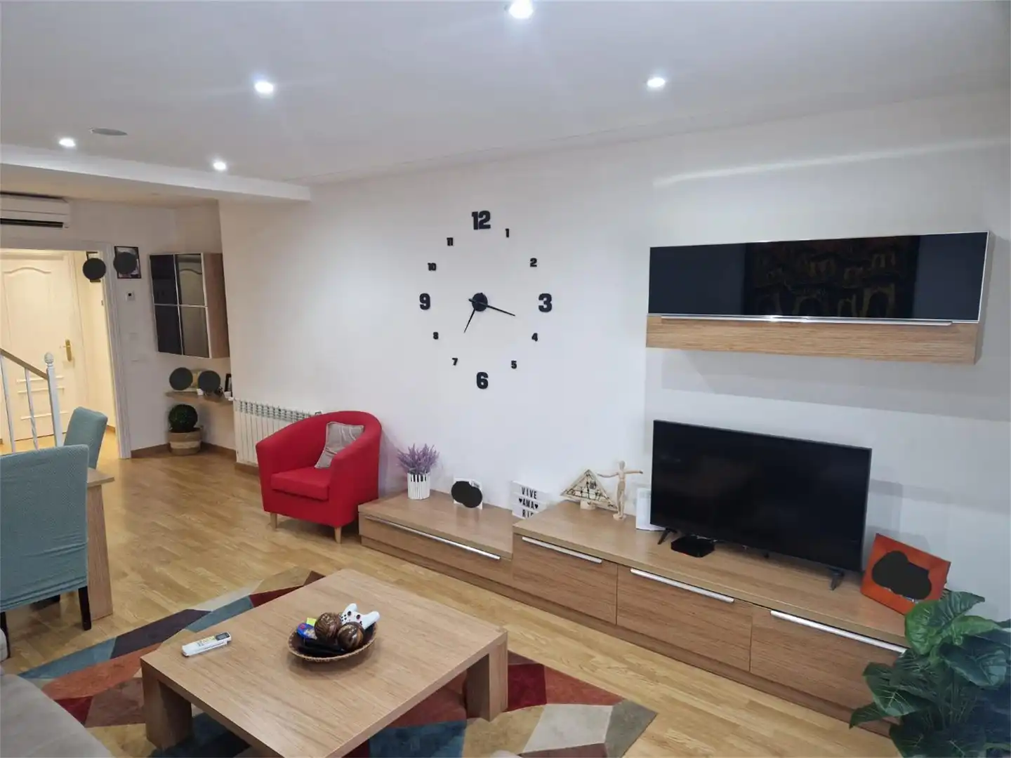 Sala d'estar de Dúplex en venda en Ponferrada amb Aire condicionat, Calefacció i Parquet