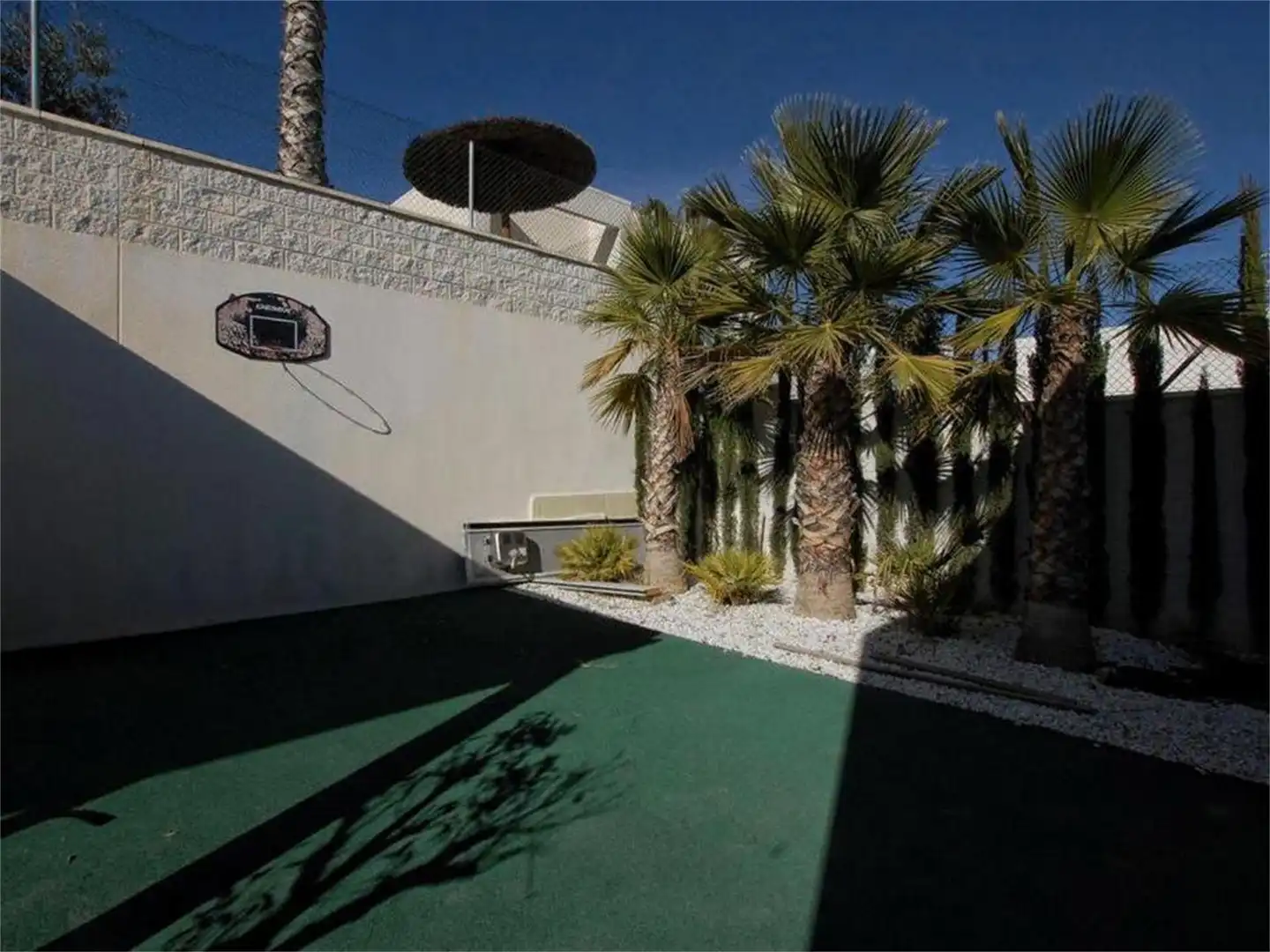 Houses for sale in Calle Rosalía de Castro, Benijófar Garden of Houses for sale in Benijófar with Air Conditioner, Terrace and Swimming Pool