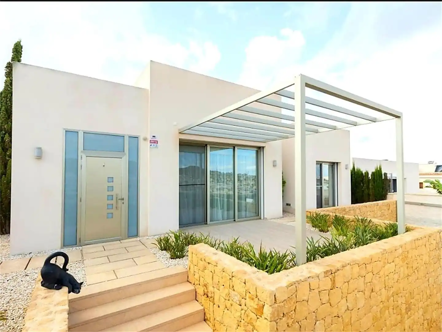 Houses for sale in Calle Rosalía de Castro, Benijófar Exterior view of Houses for sale in Benijófar with Air Conditioner, Terrace and Swimming Pool
