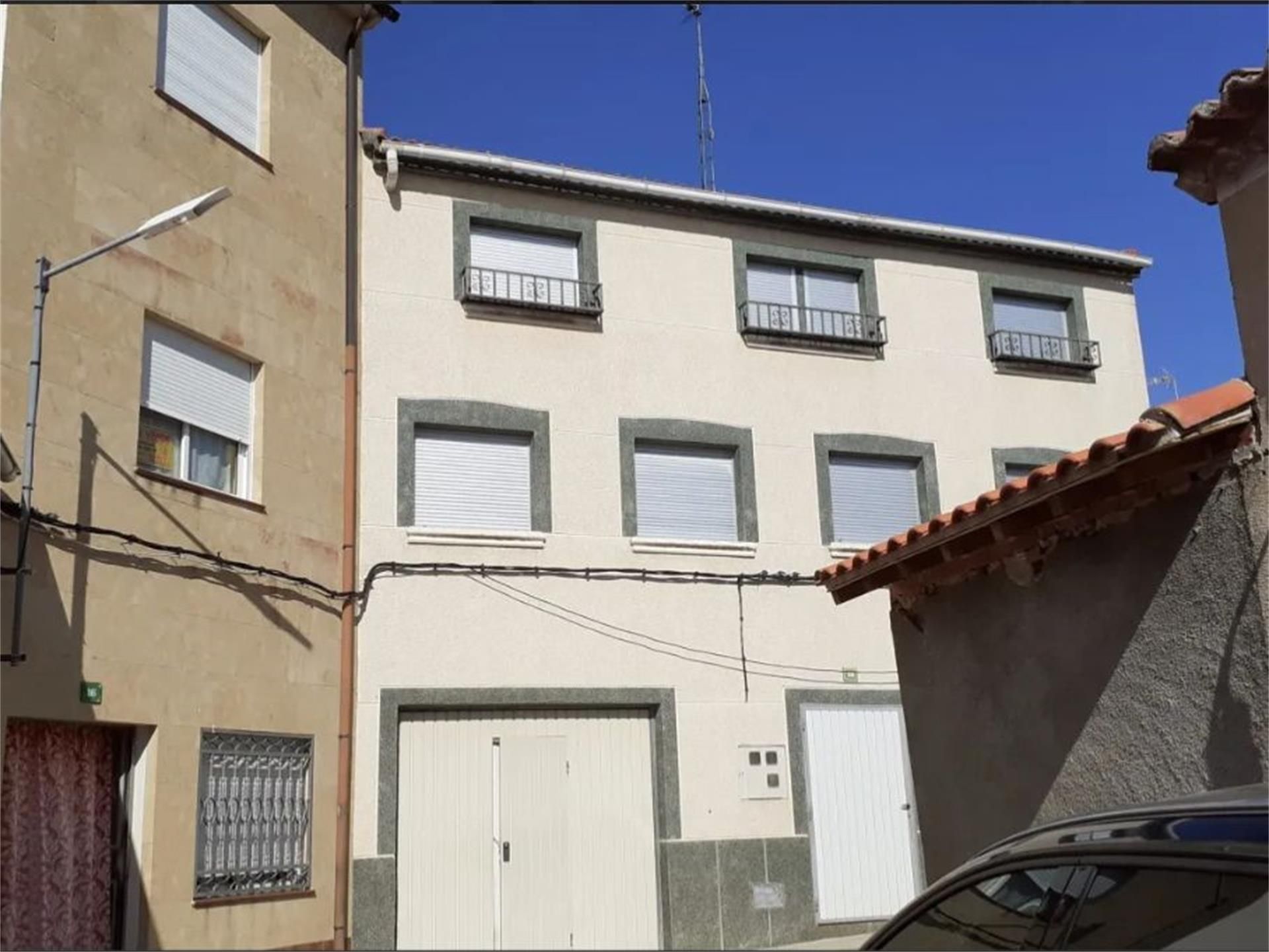 Vista exterior de Apartament en venda en Fuentelapeña amb Moblat