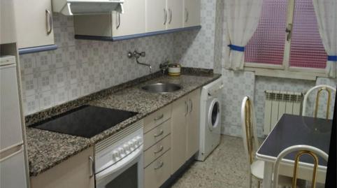 Foto 4 de Pis per a compartir a Calle Adosinda, 9, Barrio del Centro, Asturias