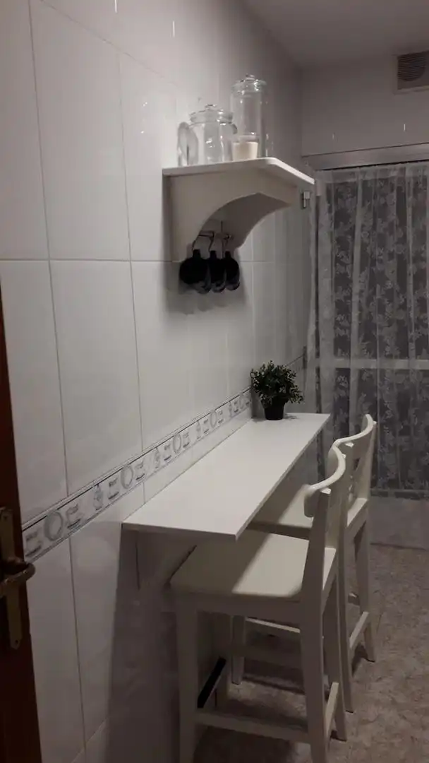 Room in Calle de Pizarro, 7, Centro Bathroom of Apartments for share in Getafe with Heating, Private garden and Parquet flooring