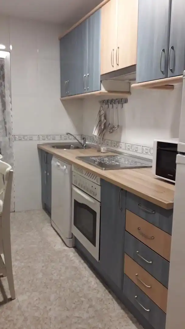 Room in Calle de Pizarro, 7, Centro Kitchen of Apartments for share in Getafe with Heating, Private garden and Parquet flooring