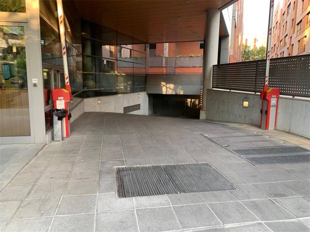 Garaje en Alquiler en Plaza de Cronos en Simancas