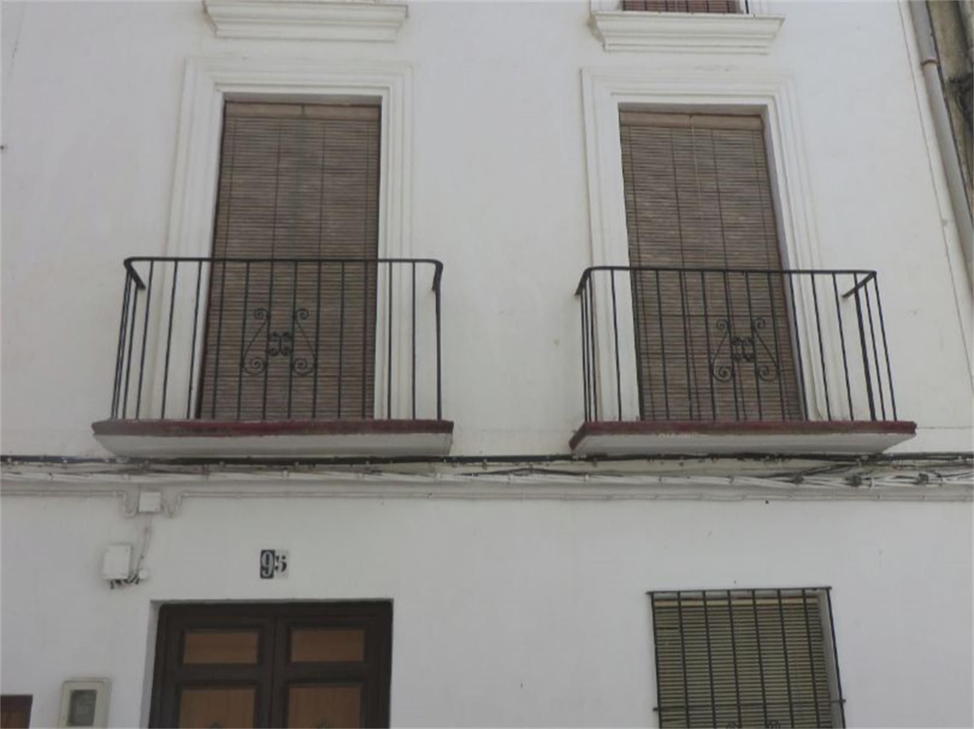 Vista exterior de Casa adosada en venda en Fuensanta de Martos amb Terrassa