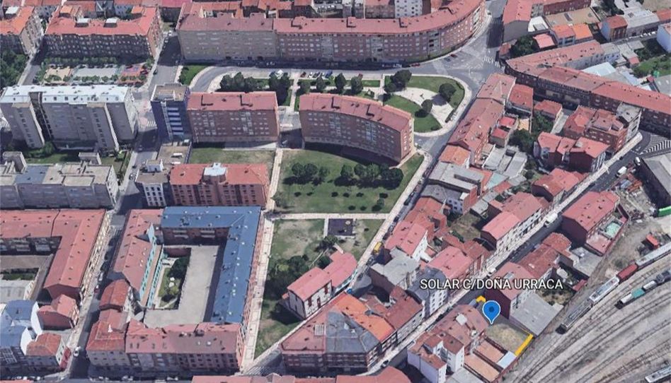 Terreno en venta en Calle Doña Urraca, 38, Trobajo del Camino, San Andrés del Rabanedo - imagen 1 Foto 1 de Terreno en venta en Calle Doña Urraca, 38, Trobajo del Camino, San Andrés del Rabanedo